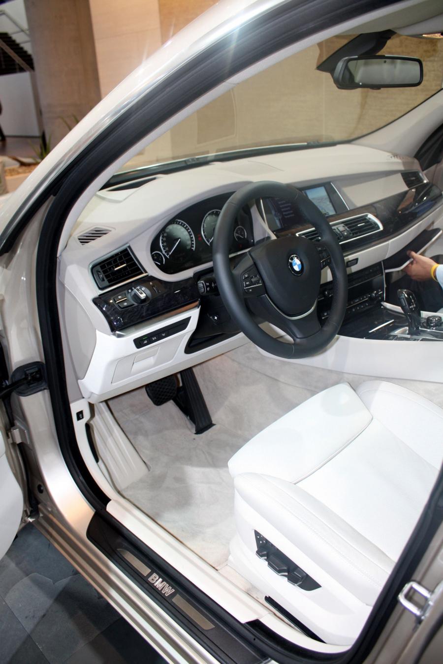  BMW 5-Series GT 2010 года  (фото 116 из 133)